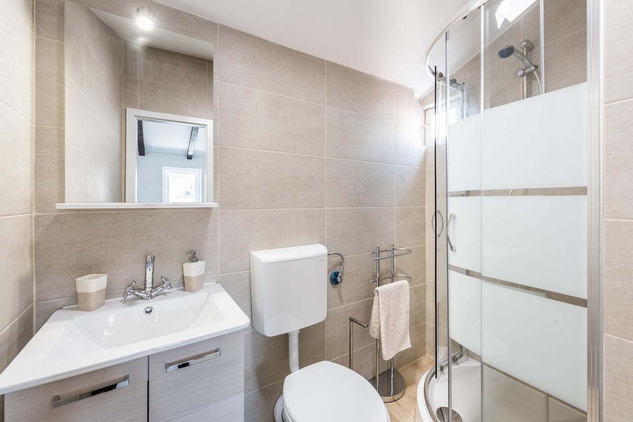Sugar Suite, Self Check In!! Split Ngoại thất bức ảnh